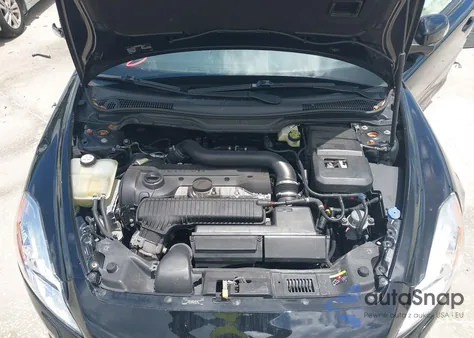 2012 Volvo C70 T5/T5 Platinum/T5 Premier Plus z USA, uszkodzony, nr VIN YV1672MC6CJ126362